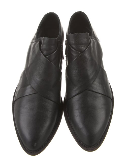 LD Tuttle Leather Loafers