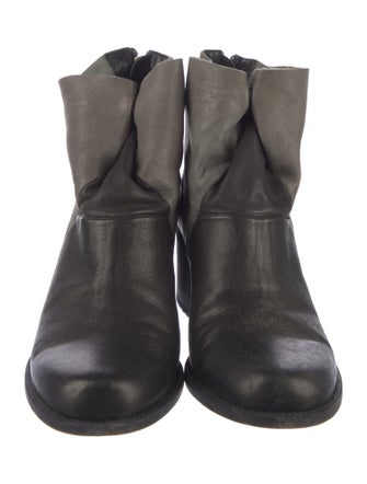 LD Tuttle Leather Boots