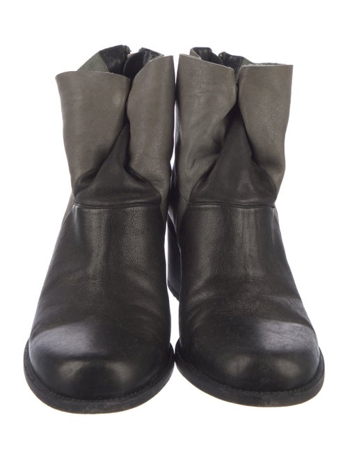 LD Tuttle Leather Boots
