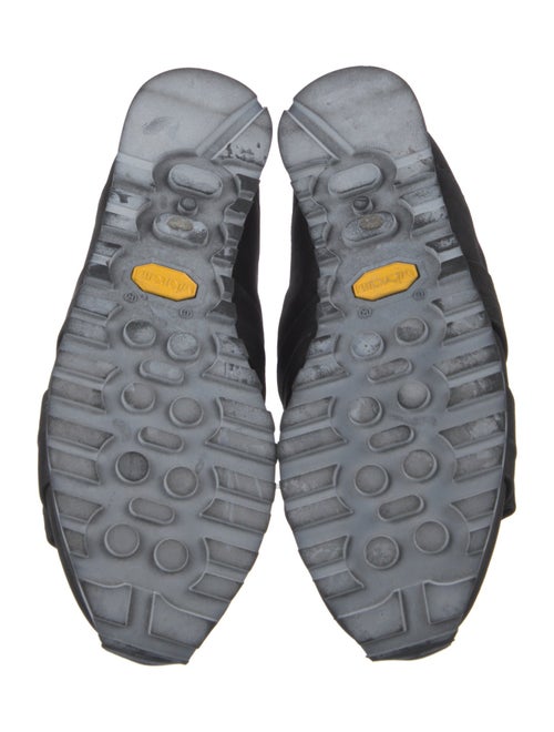 LD Tuttle Suede Bow Accents Sneakers