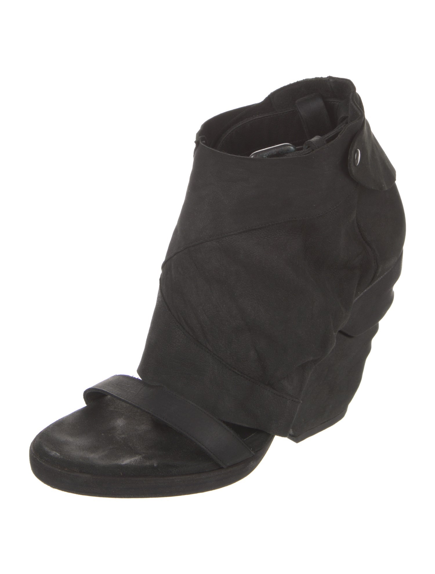 LD Tuttle Leather Slingback Sandals