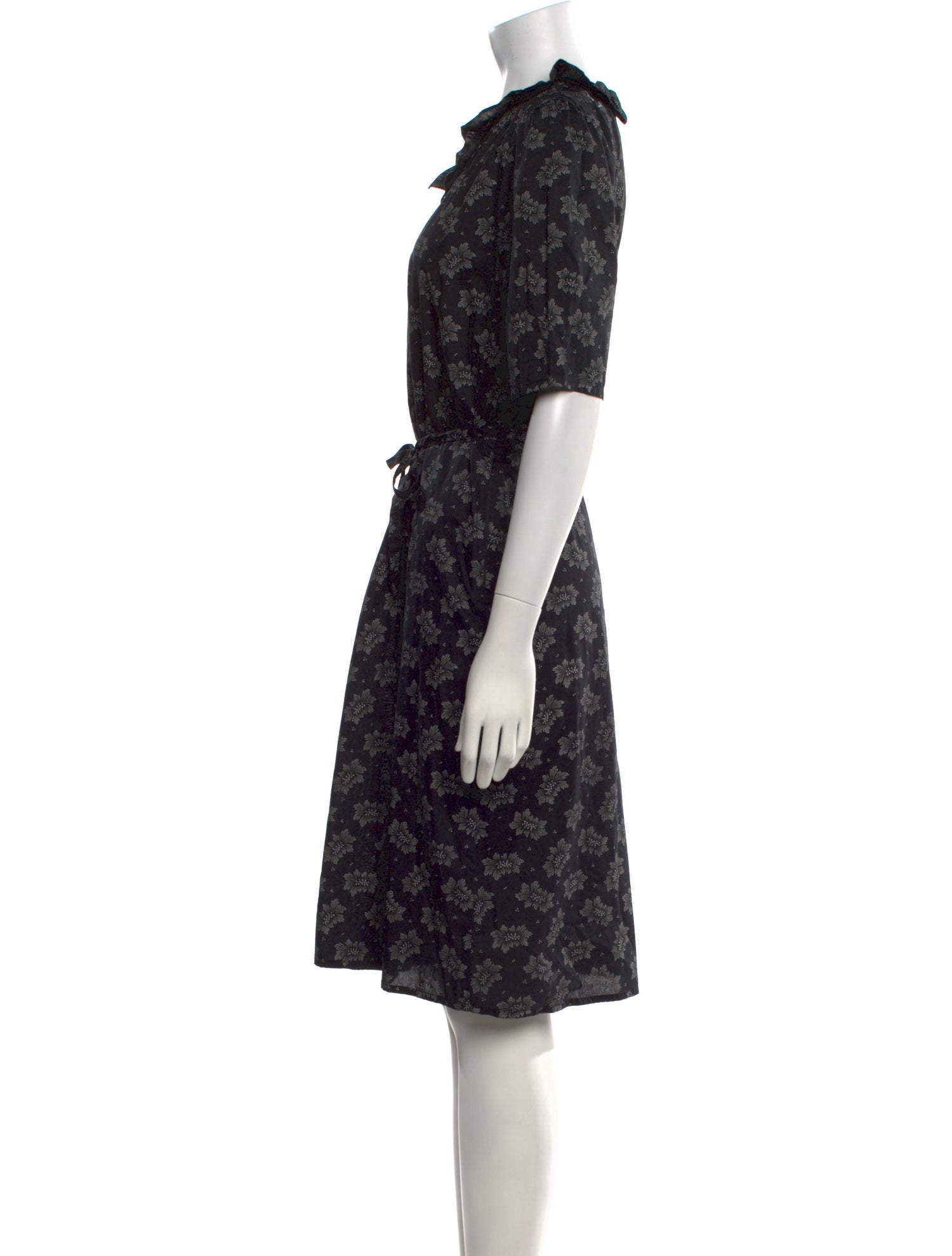Agnes B. Floral Print Knee-Length Dress