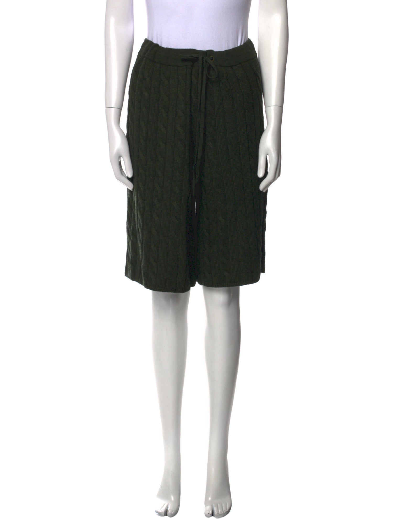 6397 Merino Wool Knee-Length Shorts