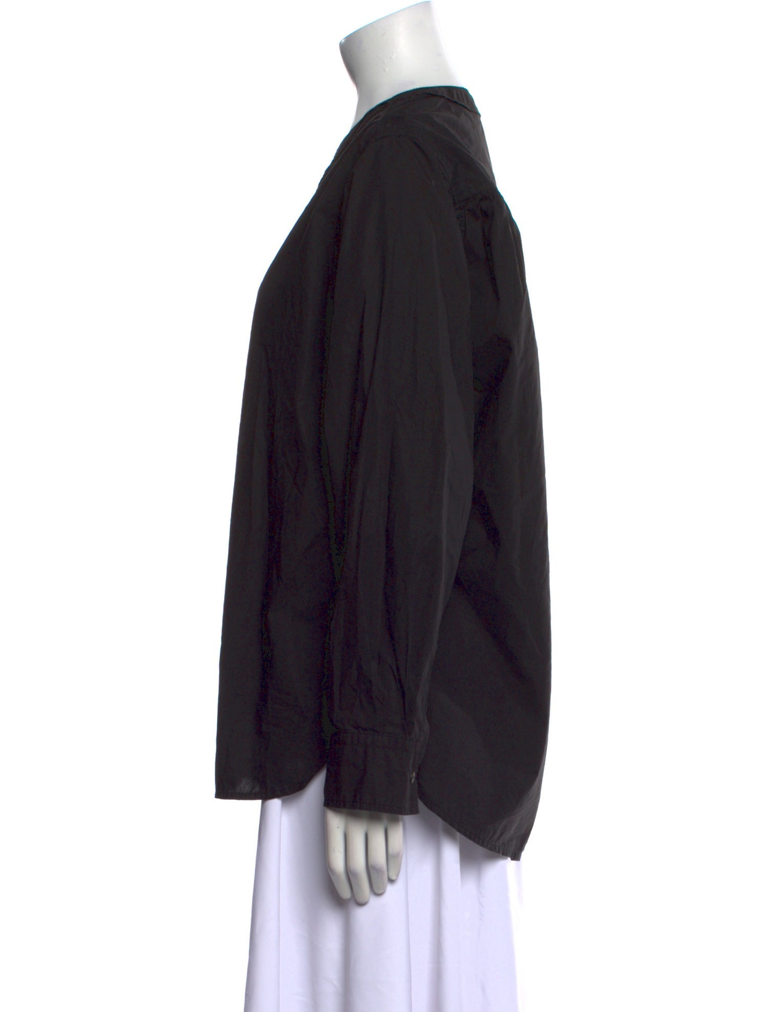 6397 V-Neck Long Sleeve Button-Up Top