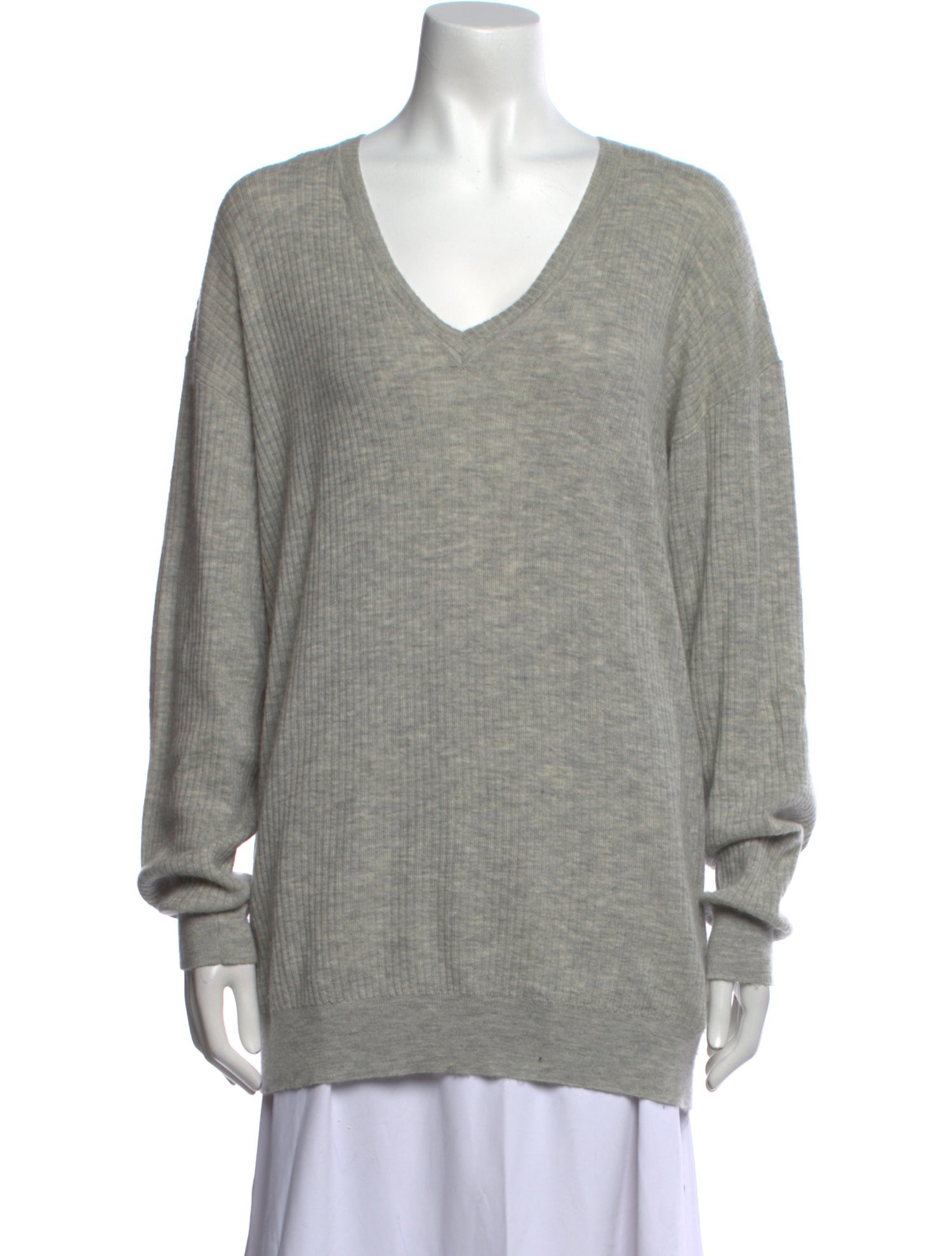 6397 Cashmere V-Neck Sweater