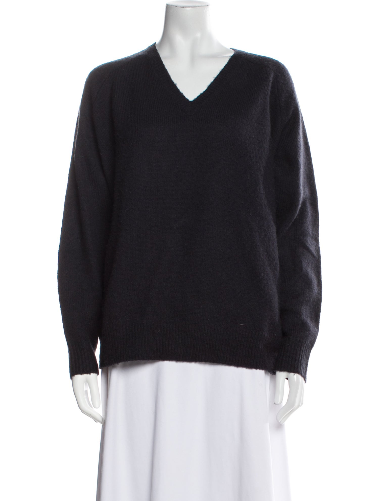 6397 Merino Wool V-Neck Sweater