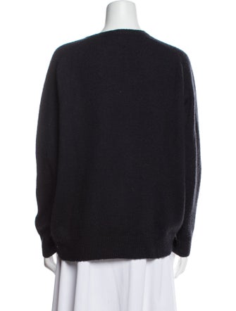 6397 Merino Wool V-Neck Sweater