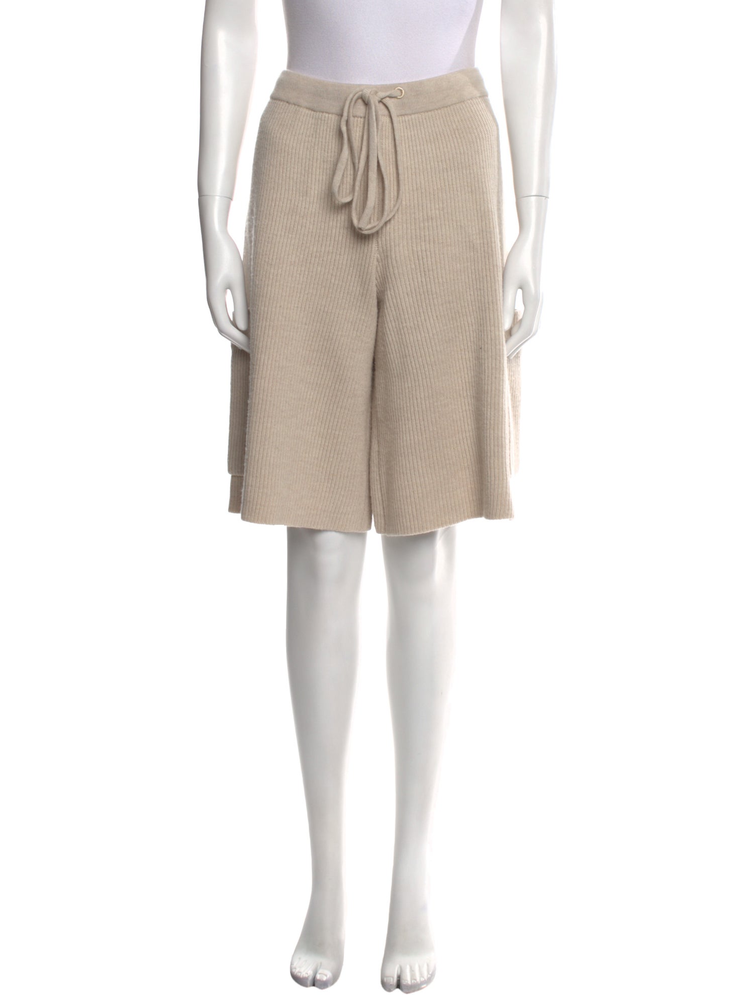 6397 Merino Wool Knee-Length Shorts