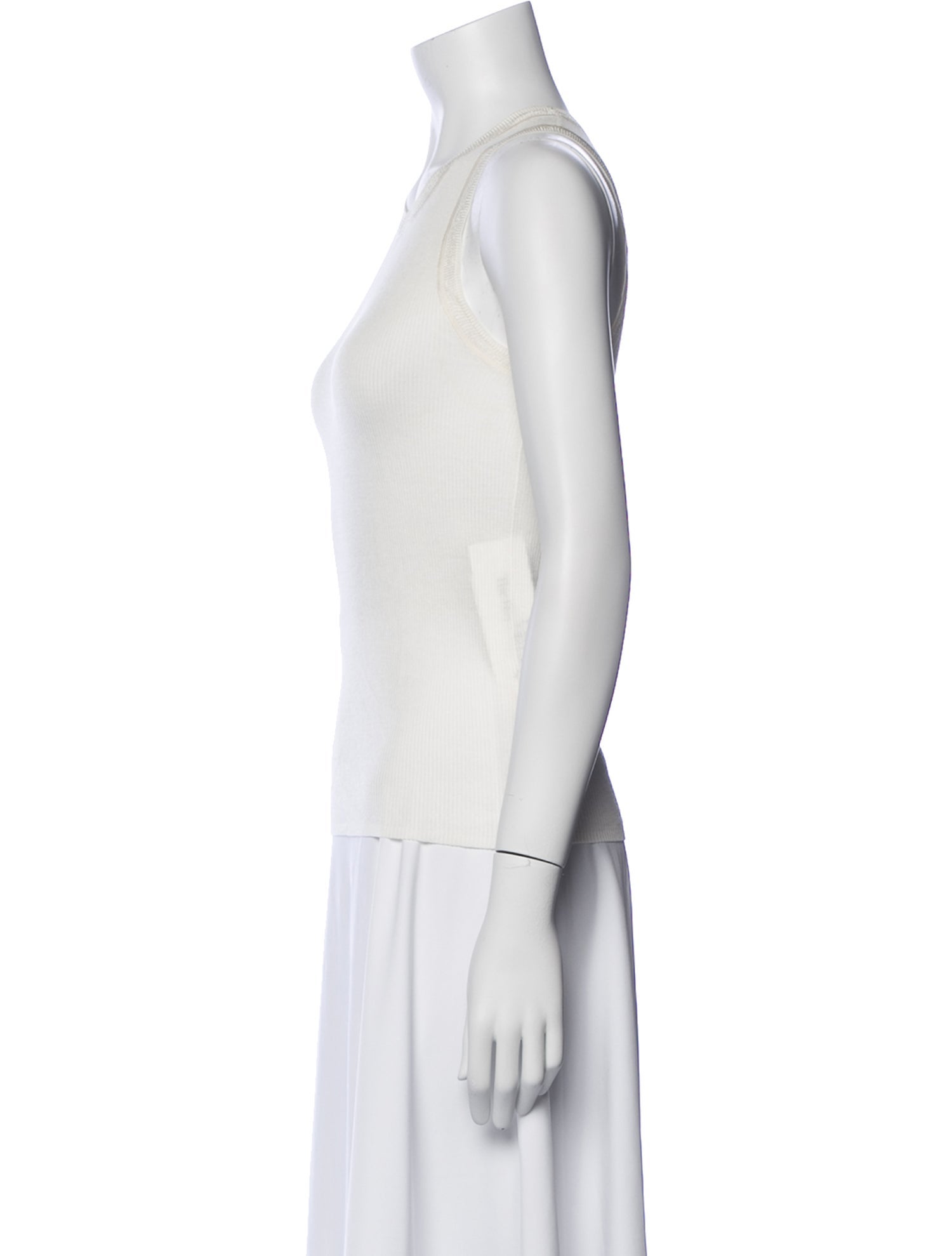 6397 Crew Neck Sleeveless Top w/ Tags