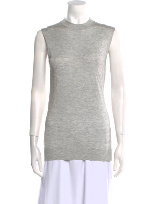 6397 Crew Neck Sleeveless Top