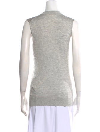 6397 Crew Neck Sleeveless Top