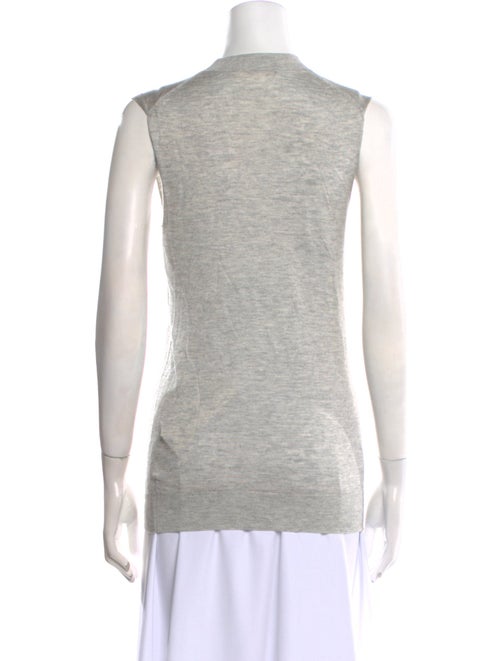 6397 Crew Neck Sleeveless Top
