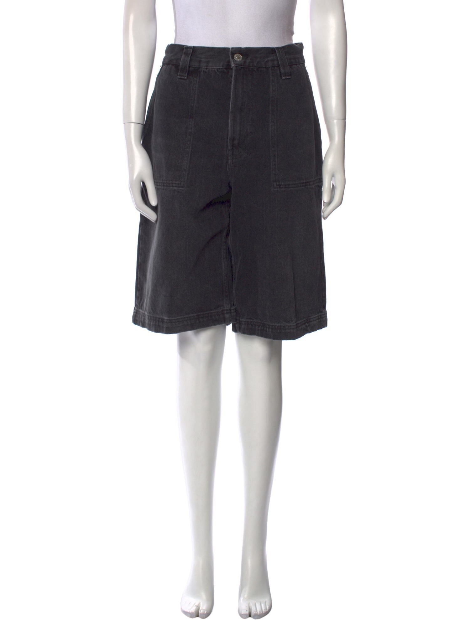 6397 Knee-Length Shorts