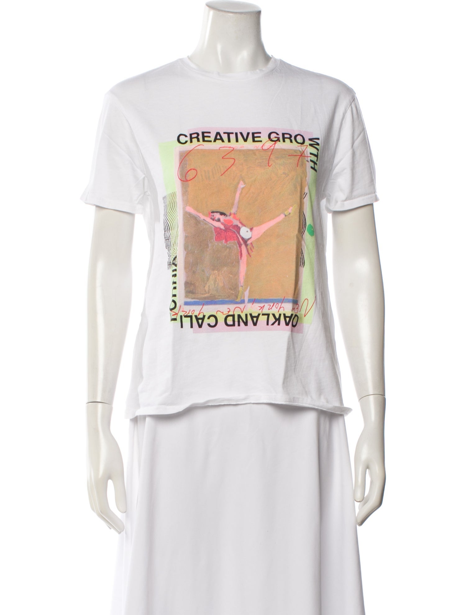 6397 Graphic Print Crew Neck T-Shirt