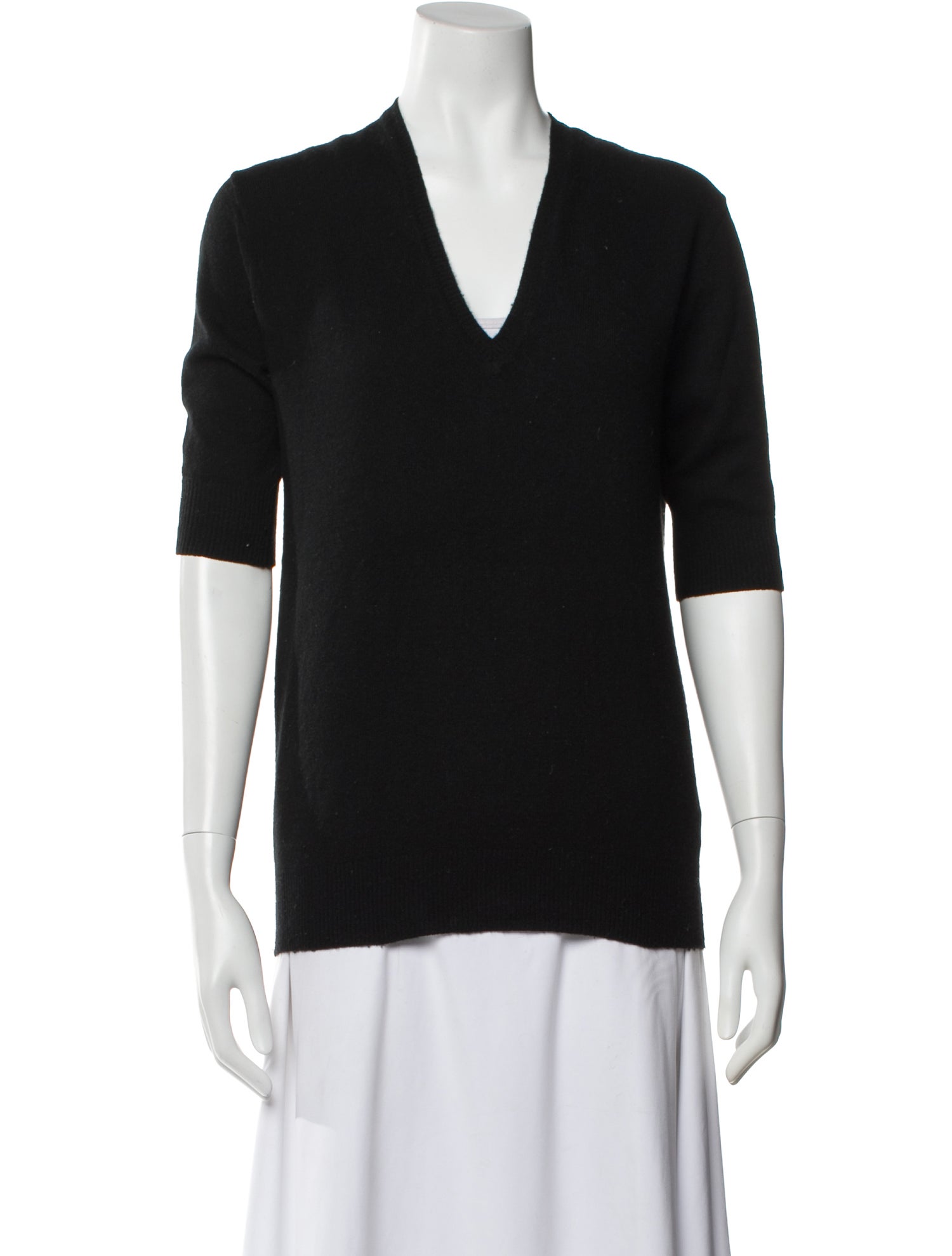 6397 Cashmere V-Neck Sweater