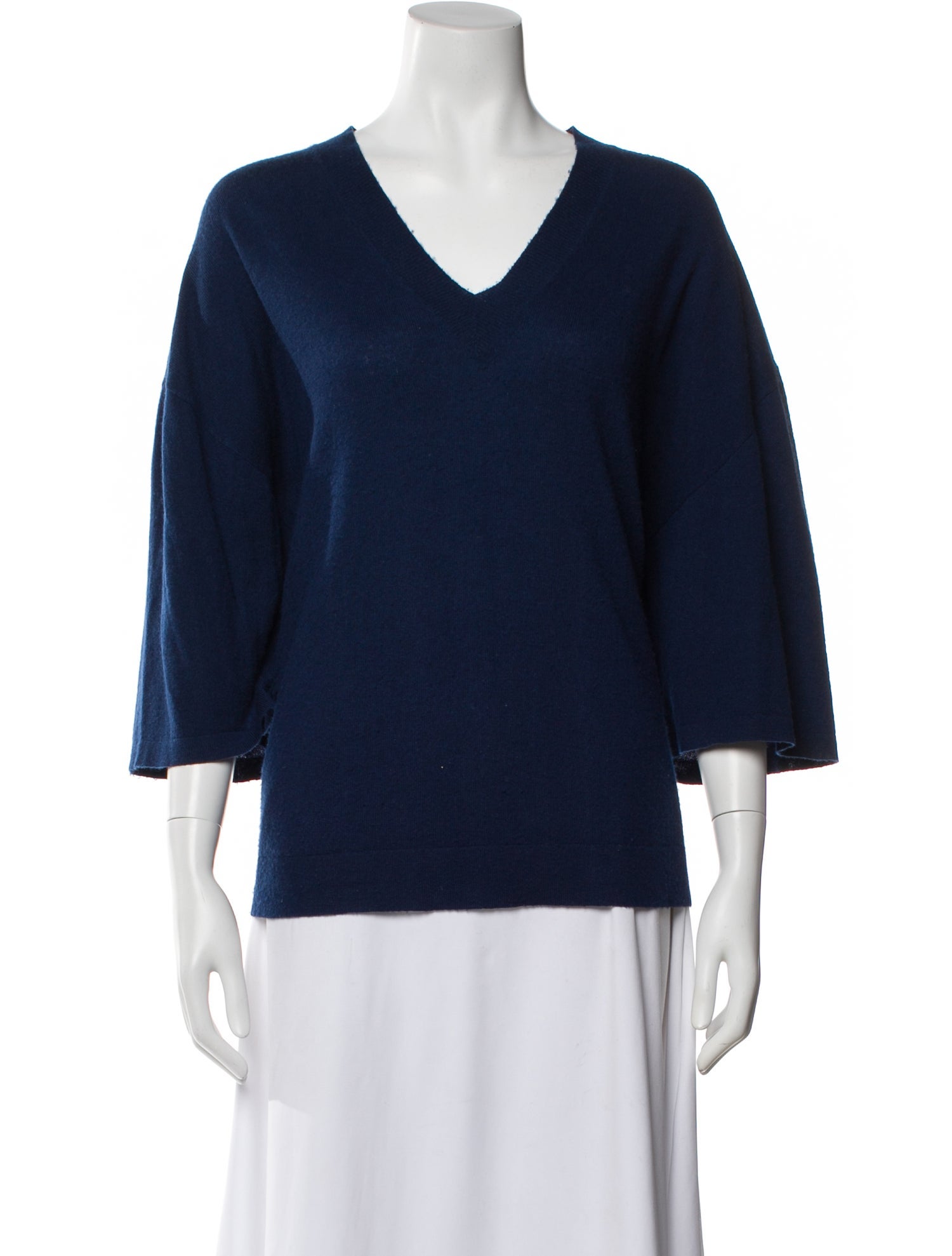 6397 Cashmere V-Neck Sweater