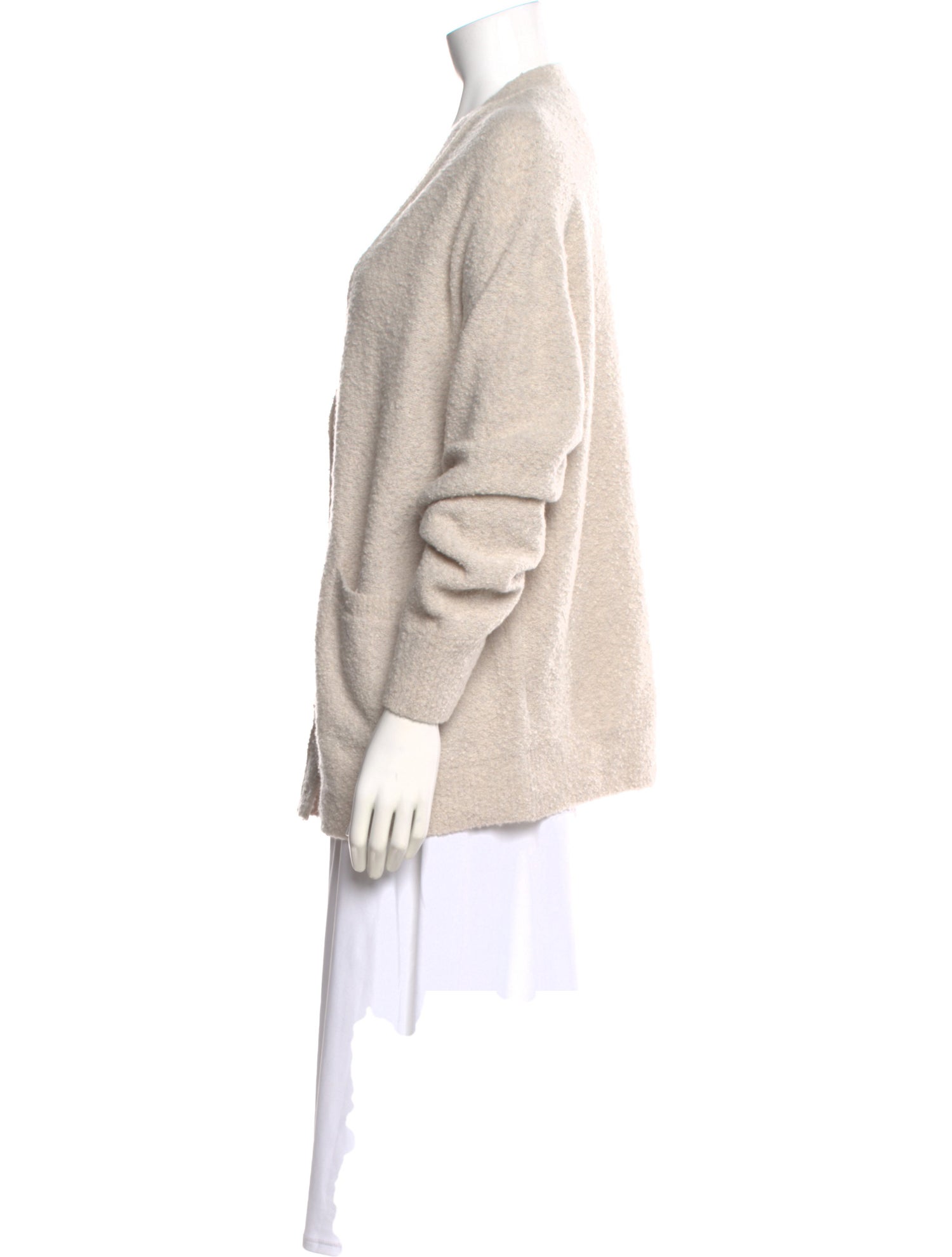 6397 Cashmere V-Neck Sweater