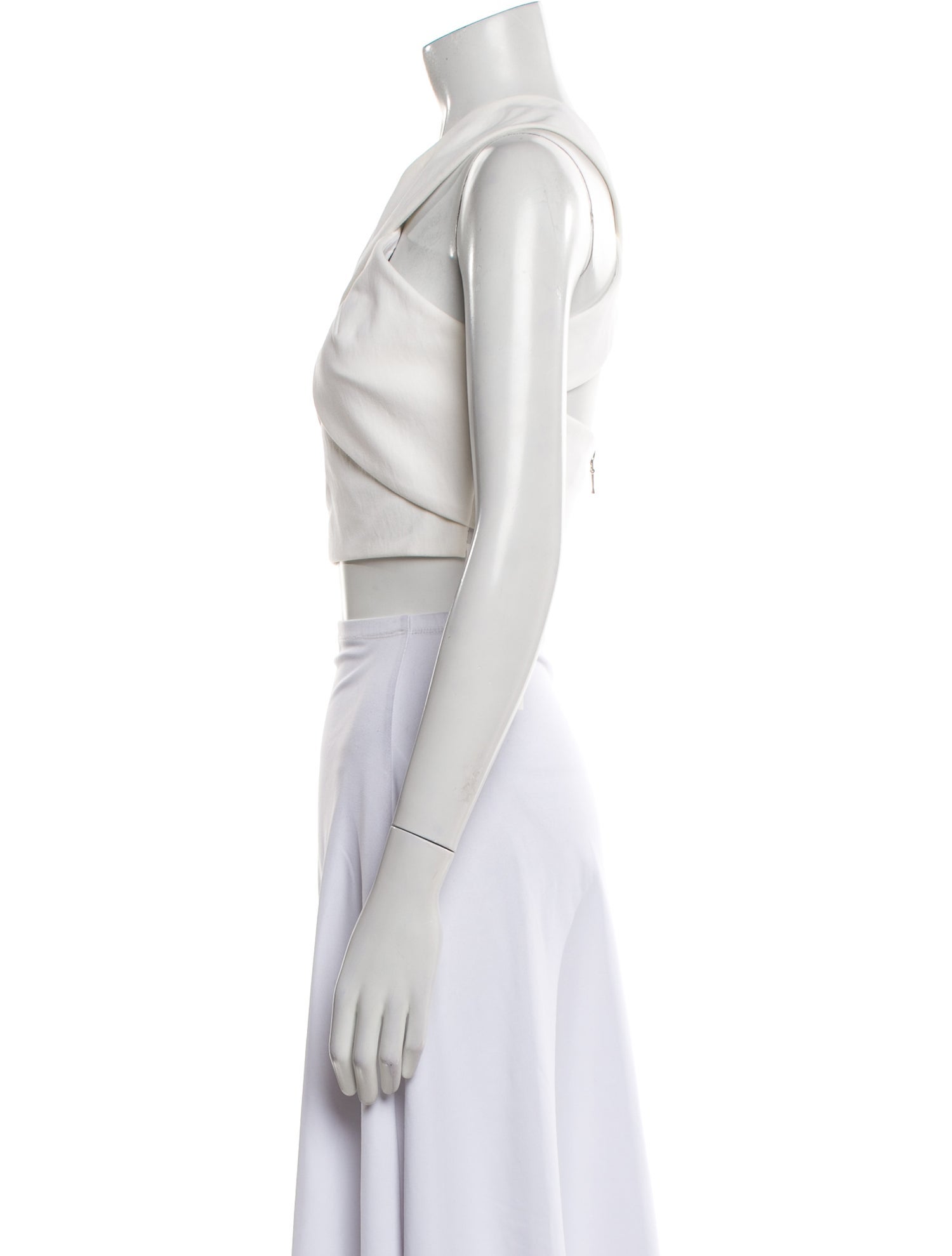 Nicholas V-Neck Sleeveless Crop Top