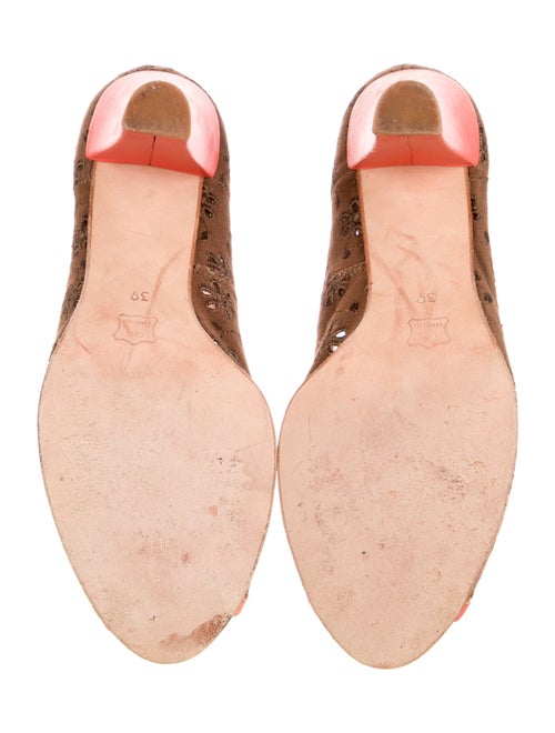 Coclico Canvas Lace Pattern Pumps