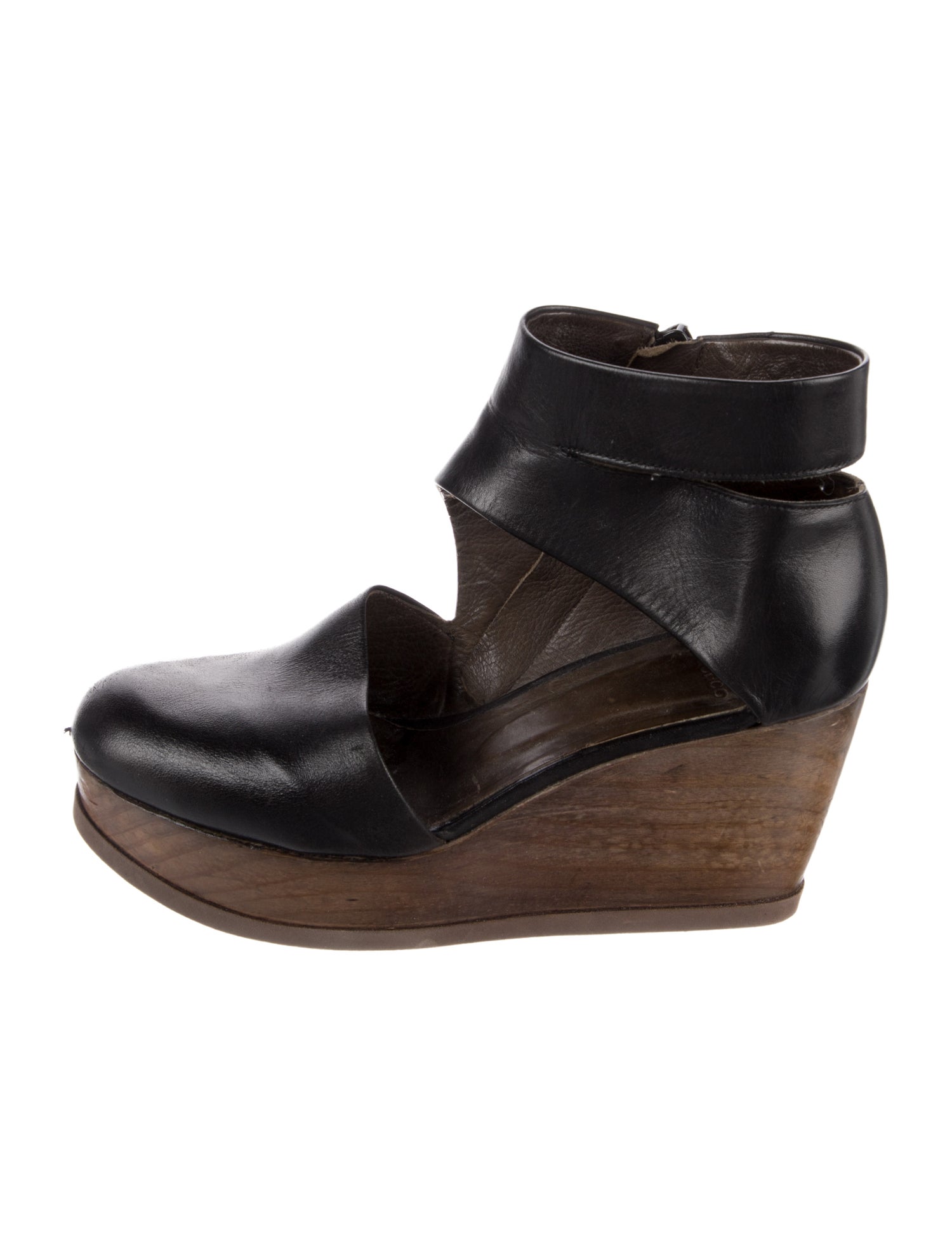 Coclico Leather Pumps