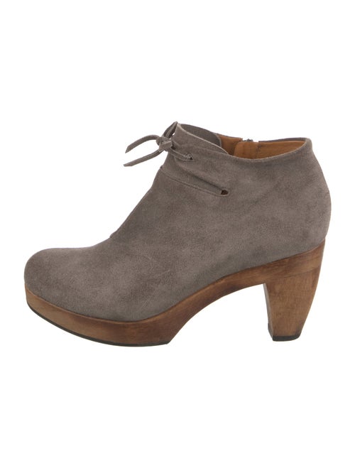 Coclico Suede Leather Trim Embellishment Pumps