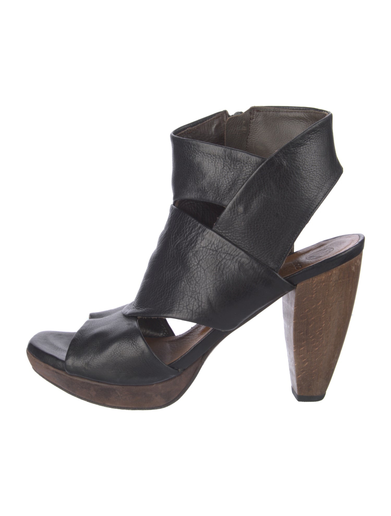 Coclico Leather Slingback Pumps