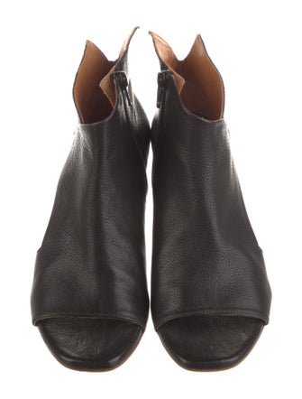 Coclico Leather Mules