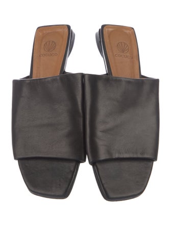 Coclico Leather Slides