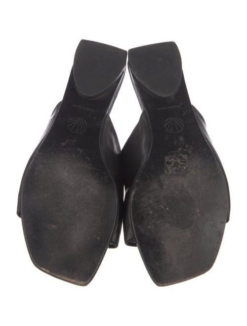 Coclico Leather Slides