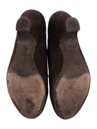 Coclico Suede Pumps