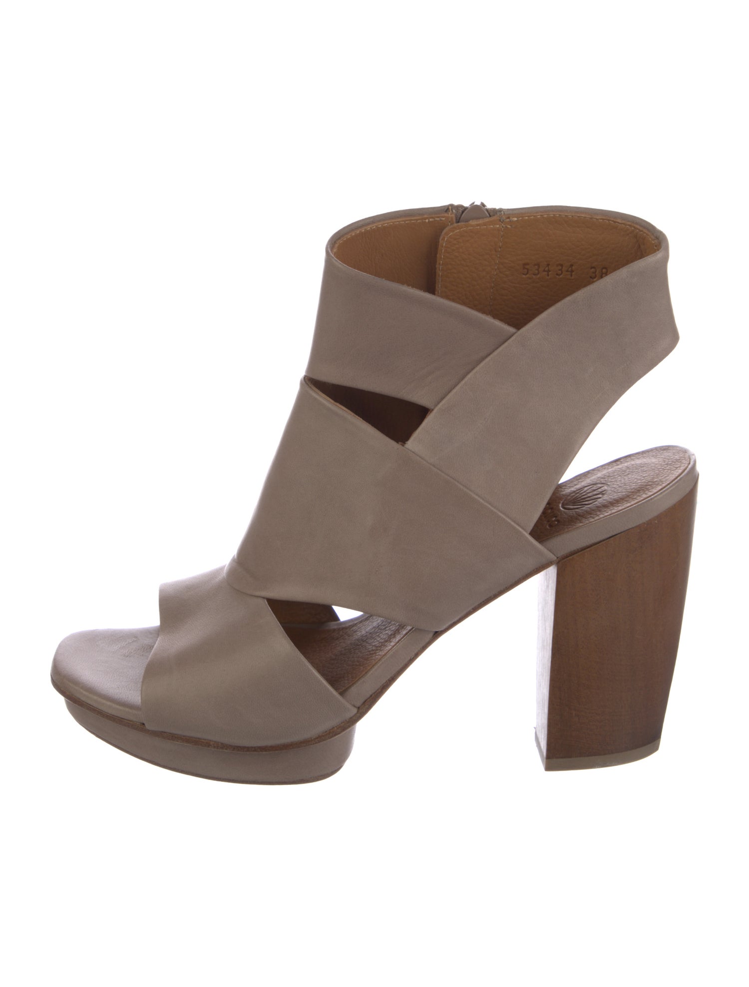 Coclico Leather Slingback Pumps