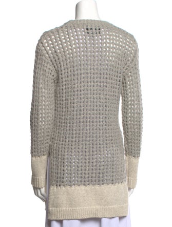 Line Scoop Neck Sweater