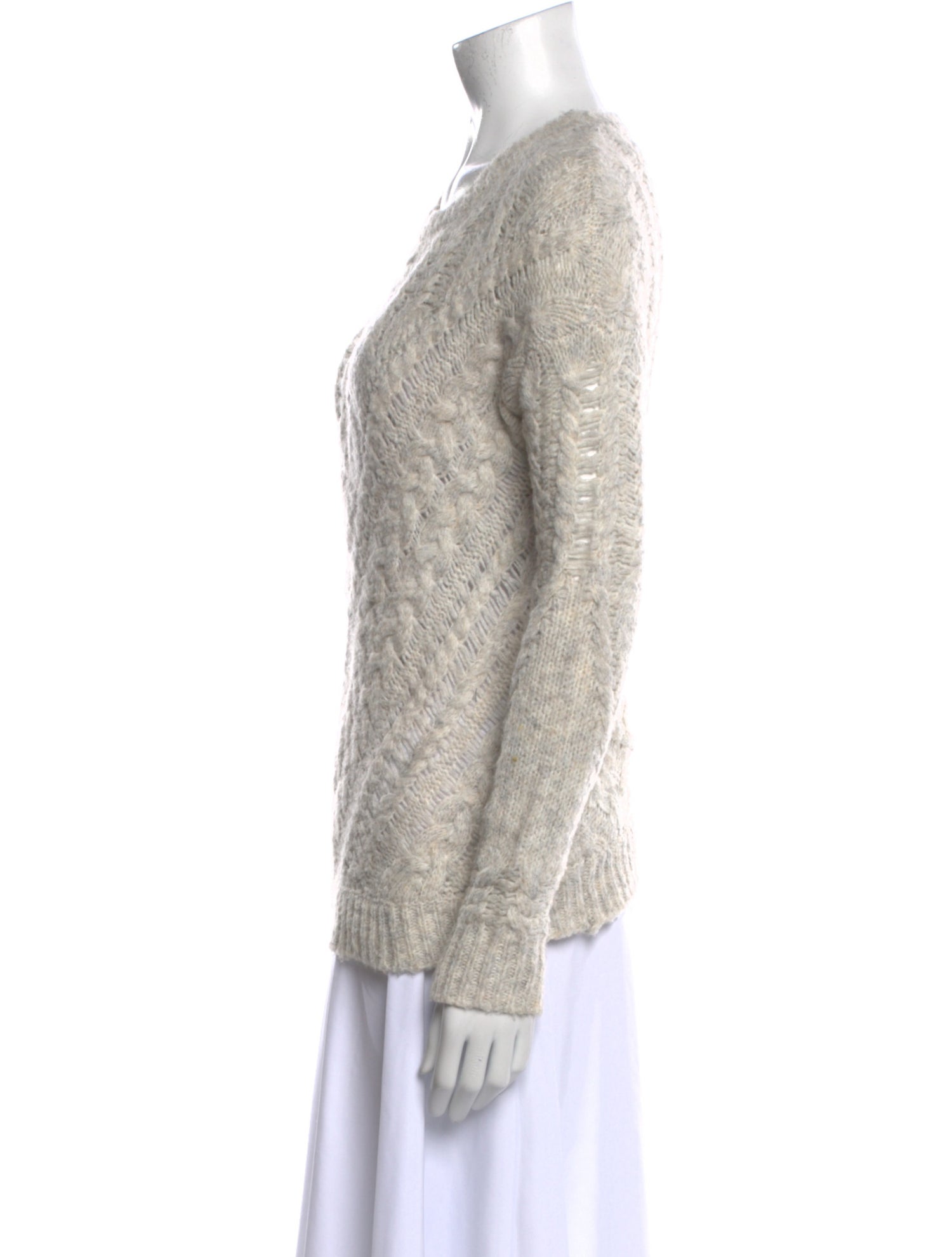 Line Scoop Neck Sweater