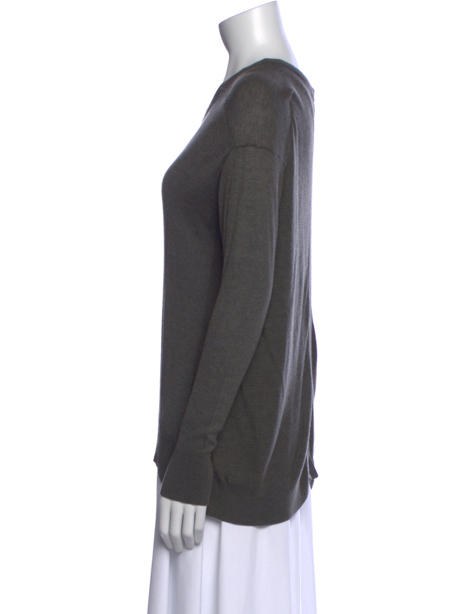 Line Scoop Neck Sweater