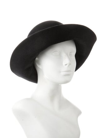 Helen Kaminski suede hat