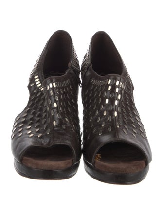 Calleen Cordero Leather Pumps