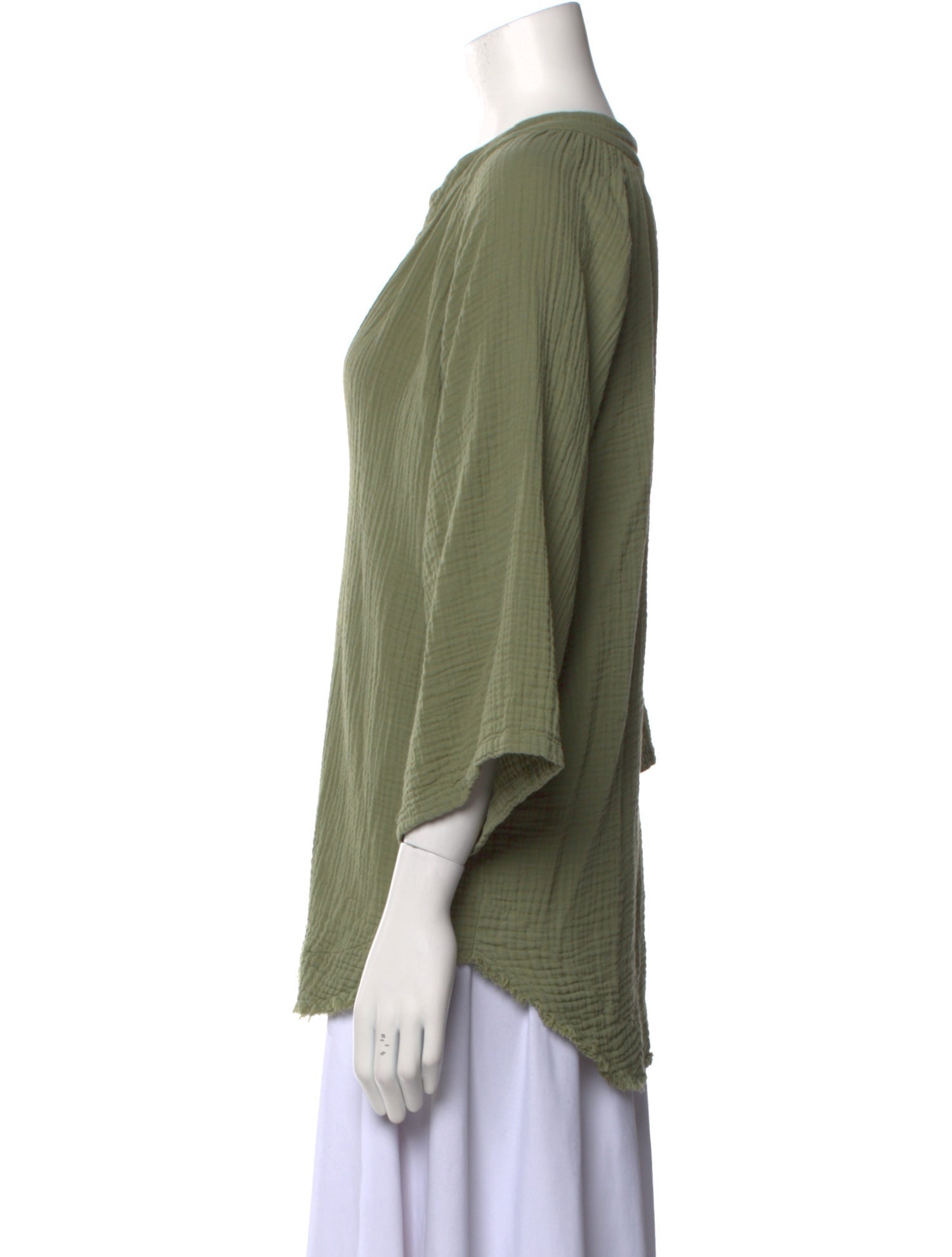 9seed V-Neck Three-Quarter Sleeve Blouse