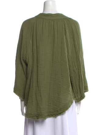 9seed V-Neck Three-Quarter Sleeve Blouse