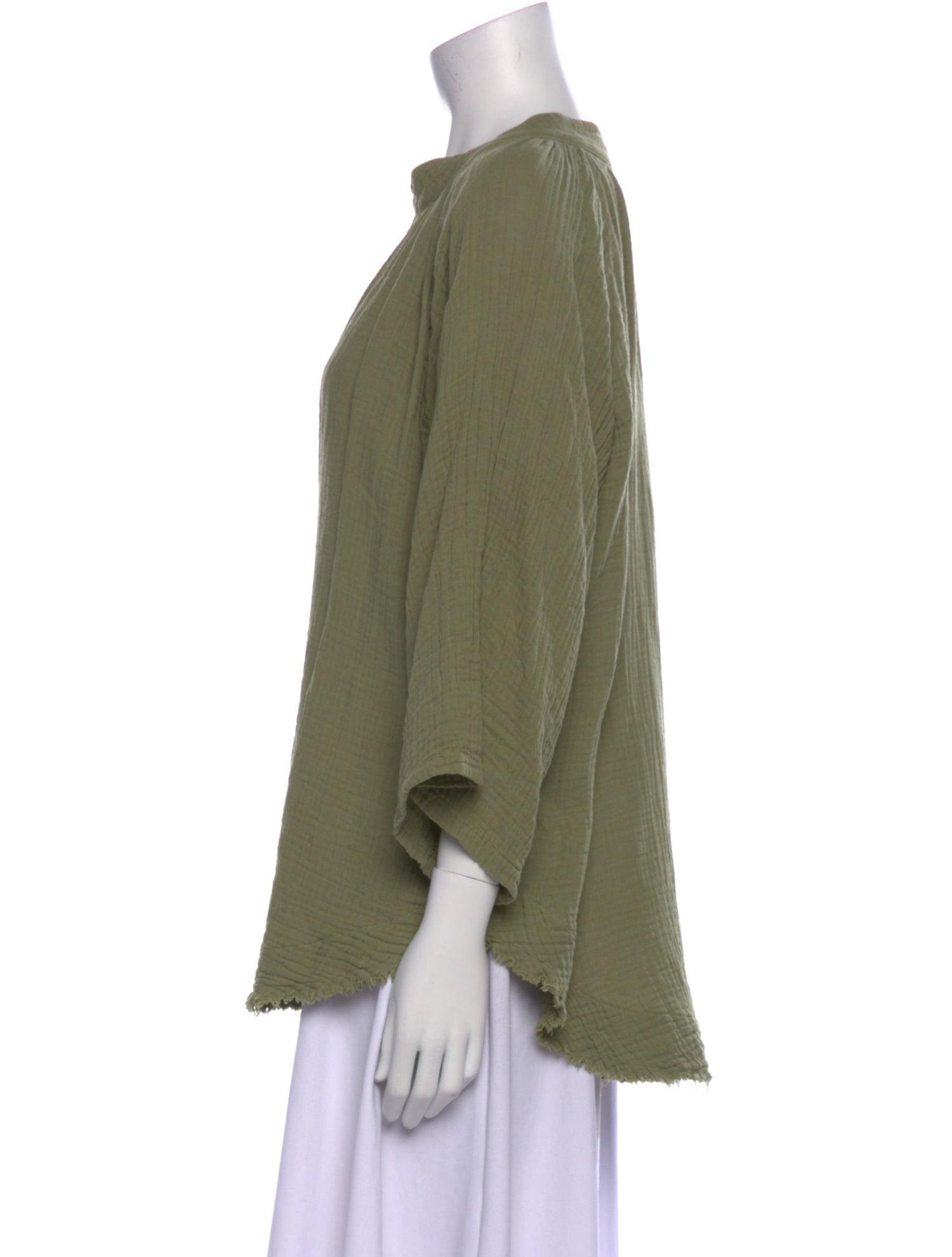 9seed V-Neck Three-Quarter Sleeve Blouse