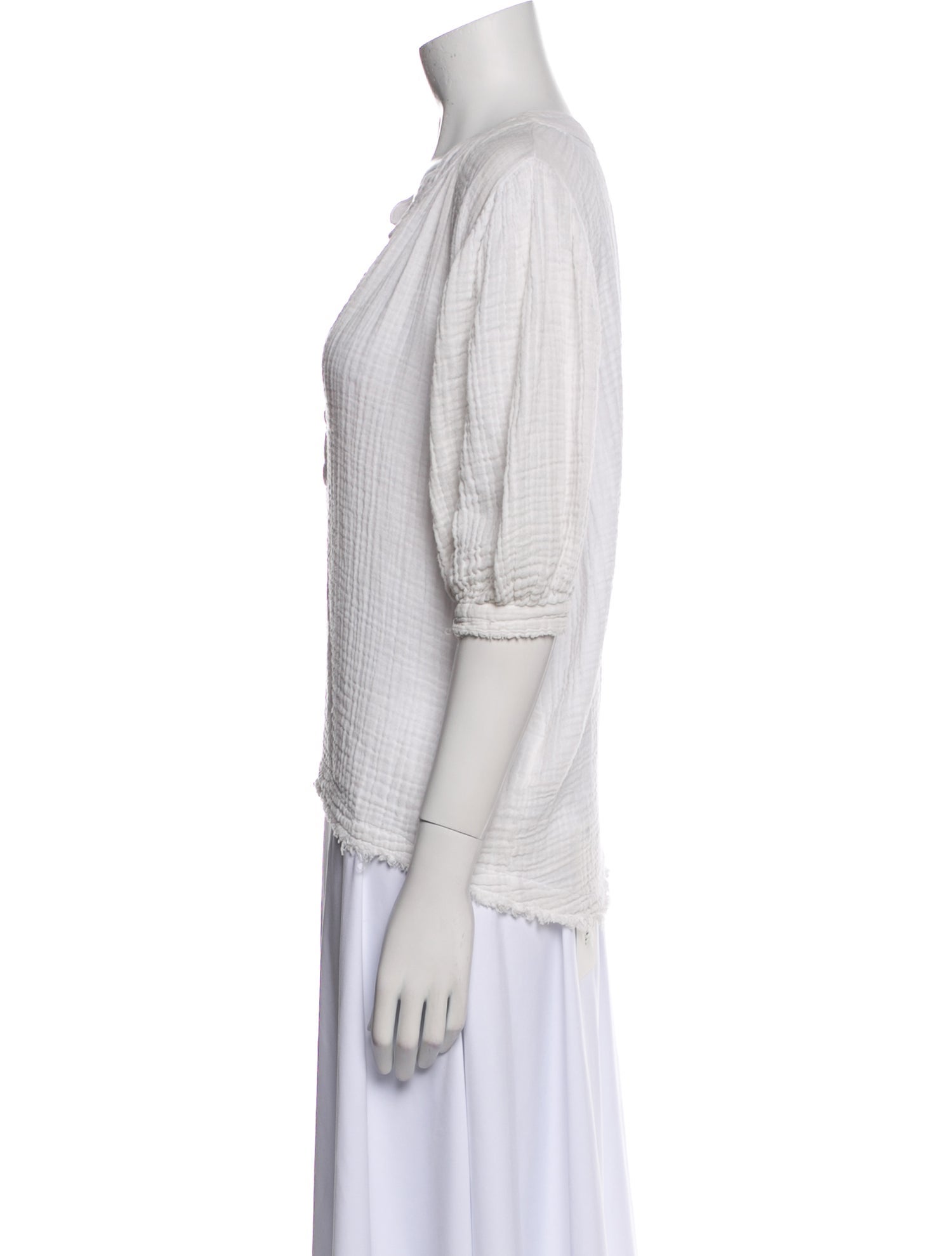 9seed V-Neck Three-Quarter Sleeve Top