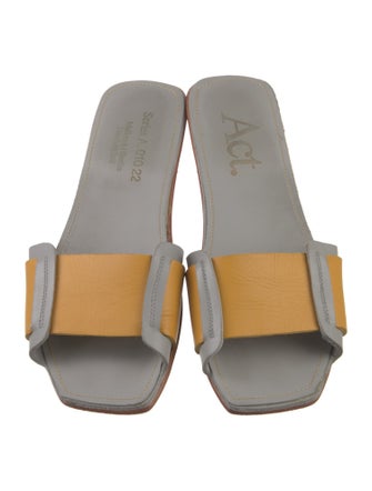 Act. Series Leather Slides