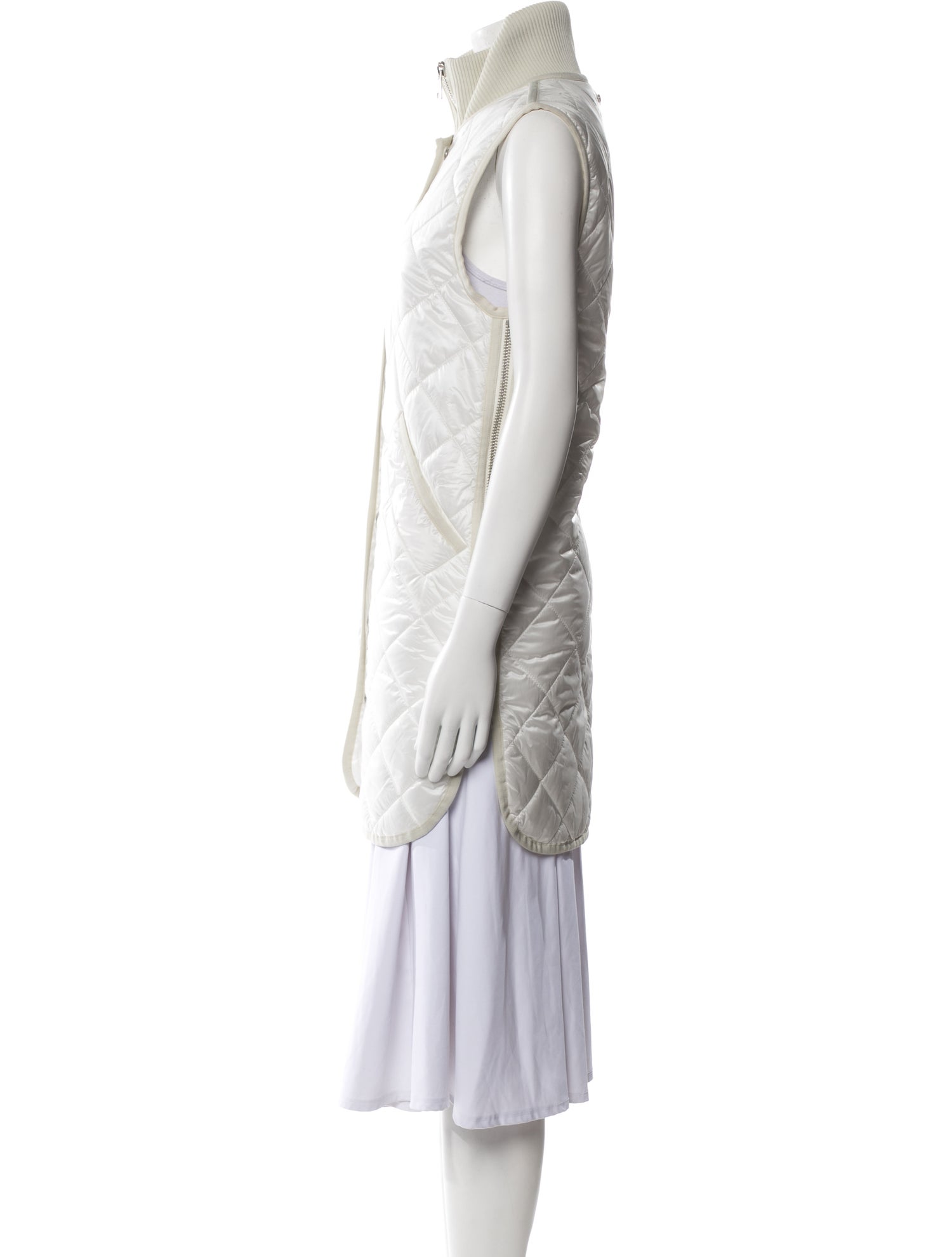 Adrøit Atelier Nylon Vest w/ Tags