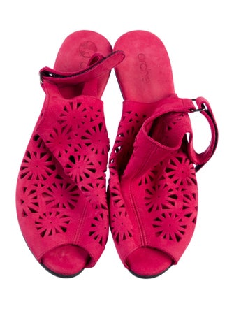 Arche Suede Colorblock Pattern Slingback Pumps