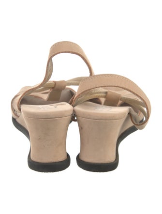 Arche Nubuck T-Strap Sandals