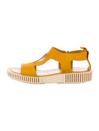 Arche Suede T-Strap Sandals