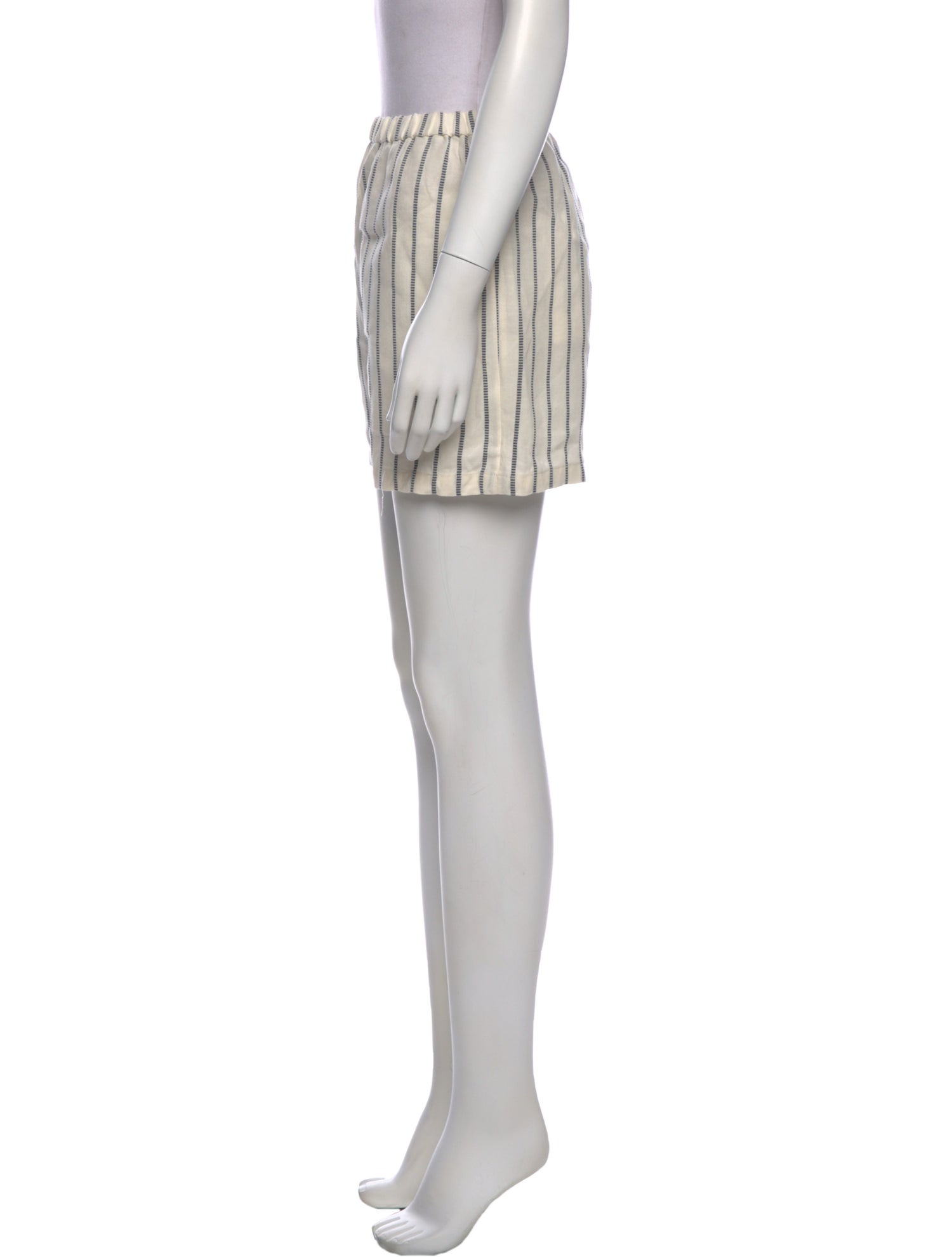 Attersee Linen Knee-Length Shorts