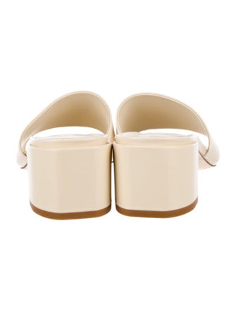 Aeyde Leather Slides