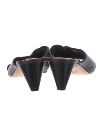 Aeyde Leather Slides