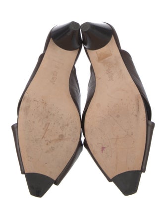 Aeyde Leather Slides