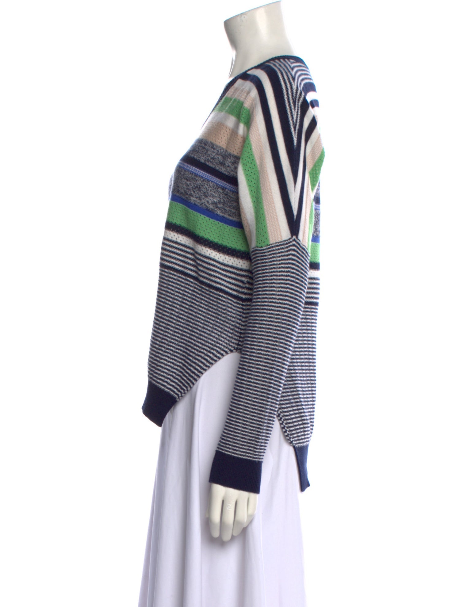 Allude Striped V-Neck Sweater